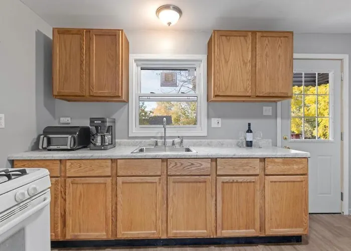 Serenity 3bd Free Parking&wine Oversized Yard Burbank