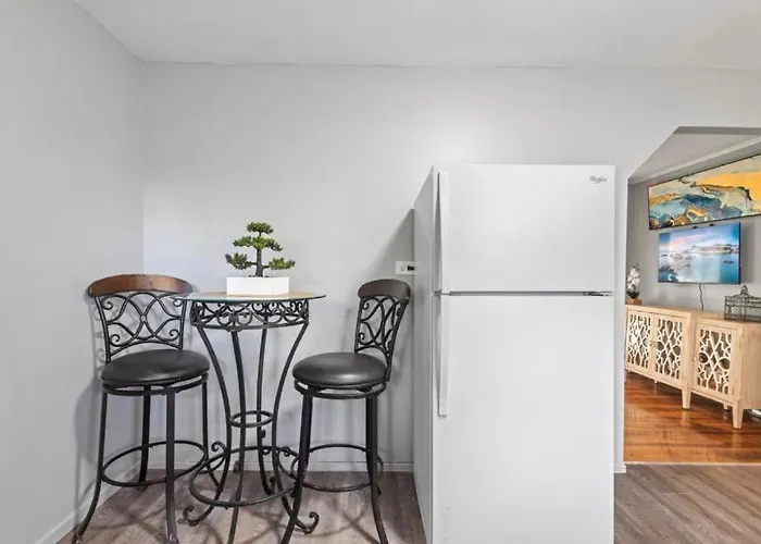 Serenity 3bd Free Parking&wine Oversized Yard Сasa de vacaciones Burbank