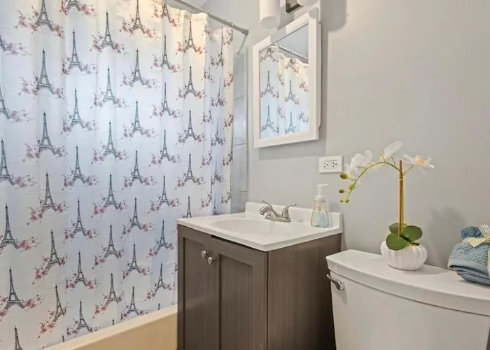 Serenity 3bd Free Parking&wine Oversized Yard Сasa de vacaciones